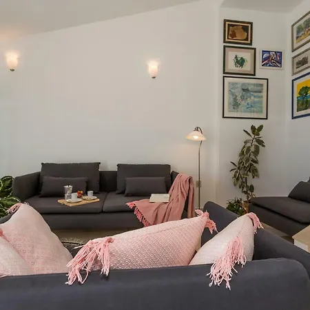 Lola, Sea On A Palm! Heated Pool