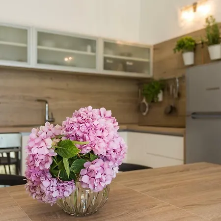 Lola, Sea On A Palm! Heated Pool Villa