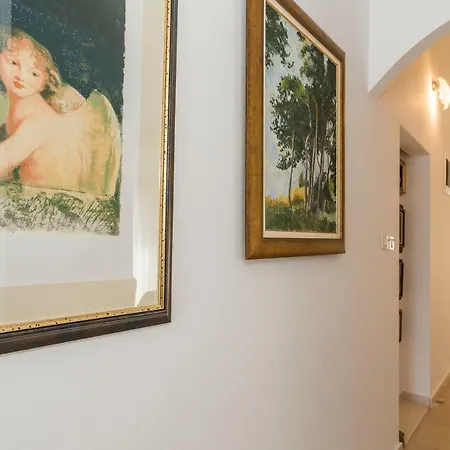 Villa Lola, Sea On A Palm! Heated Pool