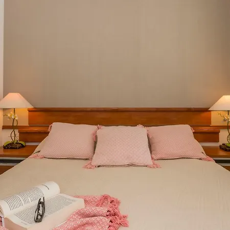 Lola, Sea On A Palm! Heated Pool Villa