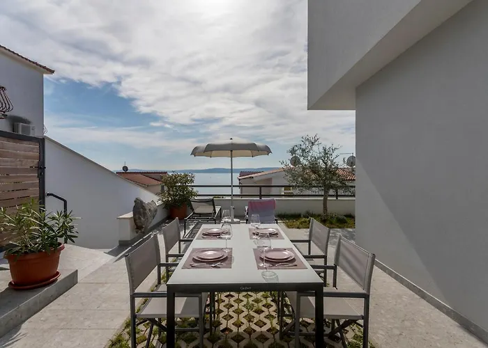 Lola, Sea On A Palm! Heated Pool Villa Trogir
