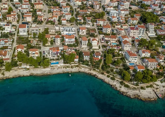 Lola, Sea On A Palm! Heated Pool