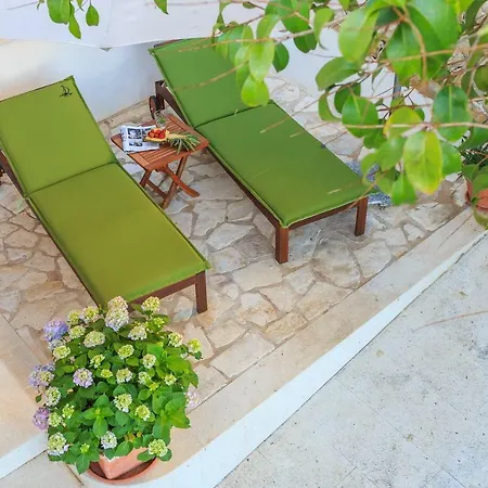 Lola, Sea On A Palm! Heated Pool *