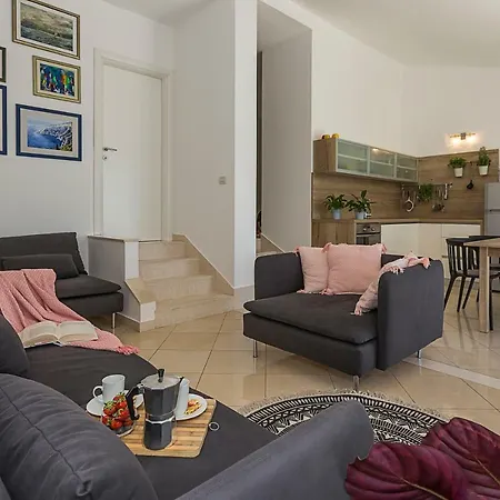 Lola, Sea On A Palm! Heated Pool Вилла *