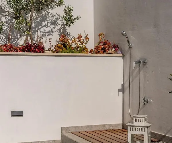 Villa Lola, Sea On A Palm! Heated Pool Trogir