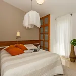 Vila Lola, Sea On A Palm! Heated Pool Trogir